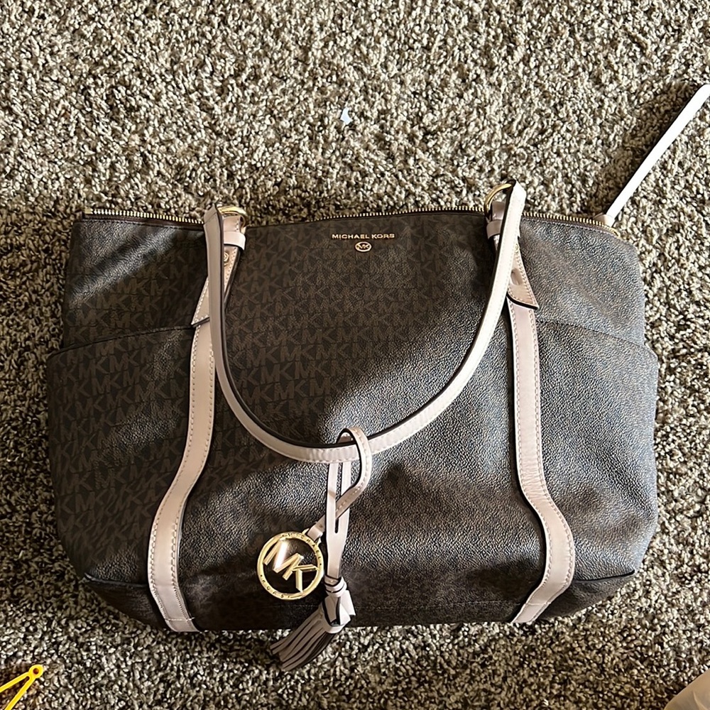 Michael Kors purse